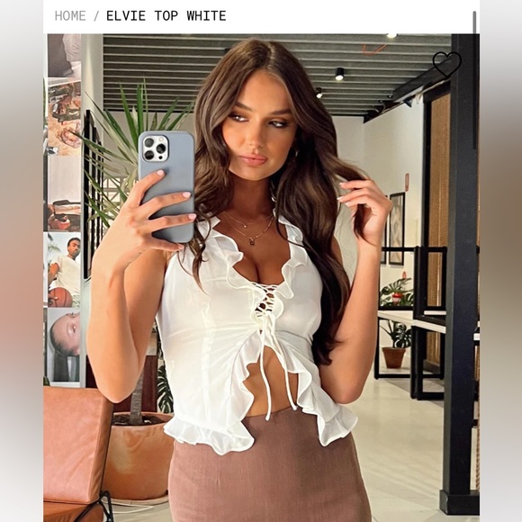 NWT! Elvie Top Princess Polly - Picture 1 of 3